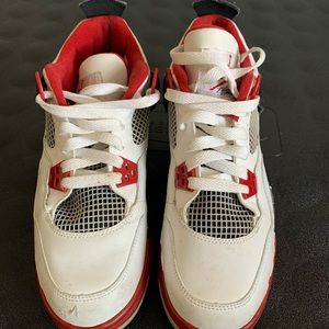 Air Jordan retro 4s size 7
